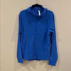 lululemon Mist over windbreaker Blue Jacket - size 12